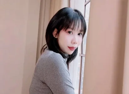 Người thuê nhà dễ thương thuê nhà xong địt nhau với chủ