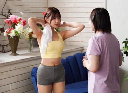 Cô gái quyến rũ đi tập yoga rồi được chịch tơi bời